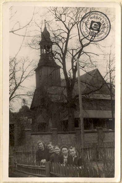 matuszak_grazyna_gm_kosciol_pw_sw_marcina_w_Bukowcu_widok_z_posesji_przy_ul_koscielnej.jpg