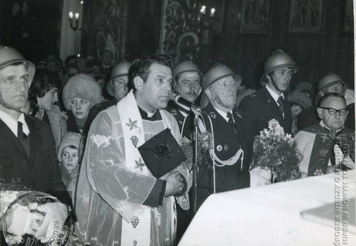 Nawiedzenie obrazu Matki Bożej - wnętrze Kościoła. Bukowiec, 1978r.