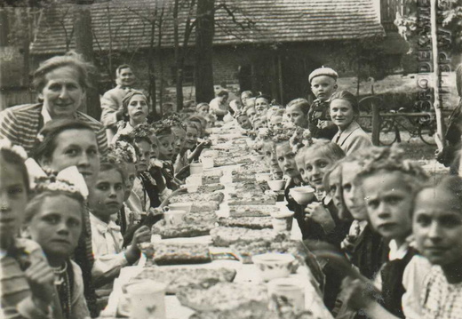 Międzynarodowy Dzień Dziecka 1955r.