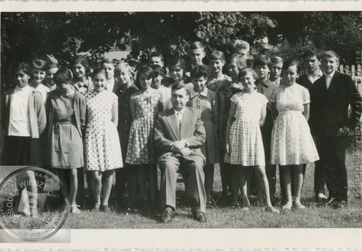 Klasa VII  szk. Podst. w Borui Kościelnej - 1964 r.