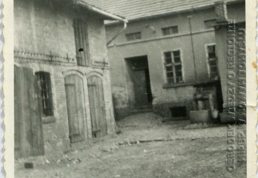 To zaplecze domostwa - pl. Kościelny 14, 1960 r.