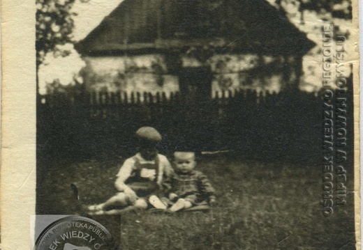 Siostrzyczka i brat -1950 r.