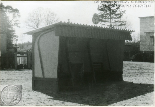 Przystanek autobusowy  w Jastrzębsku Starym - rok 1990