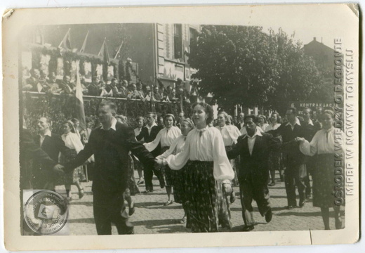 Pochód 1.Majowy - poł. lat 50.