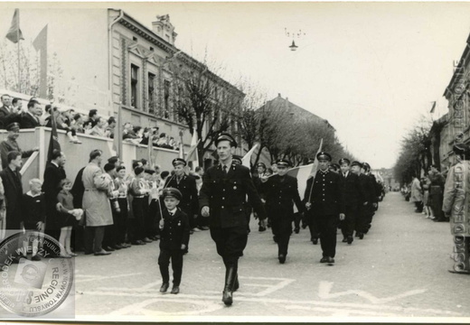 1. Maja - ul. Poznańska; róg Bohaterów