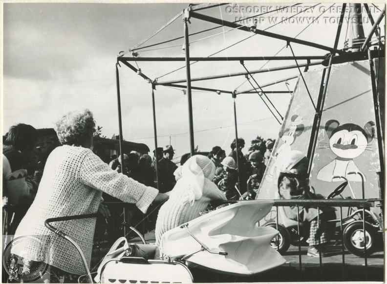 007_Jarmark_Chmielowikliniarski_1978_gm_zbiory_MiPBP_NT_01.jpg