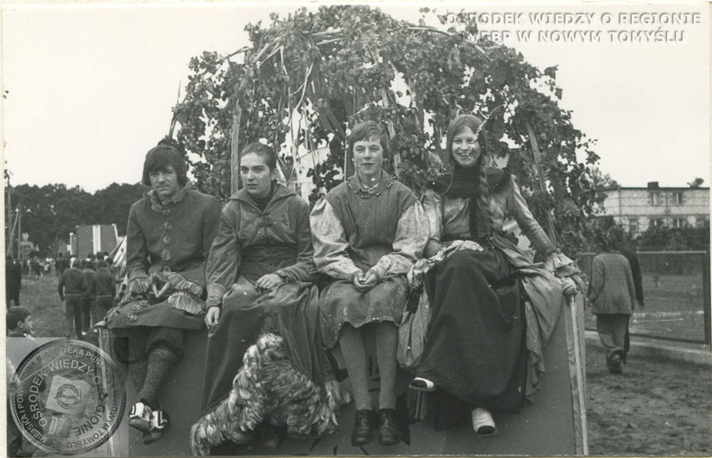 009_Jarmark_Chmielowikliniarski_1978_gm_zbiory_MiPBP_NT_01.jpg