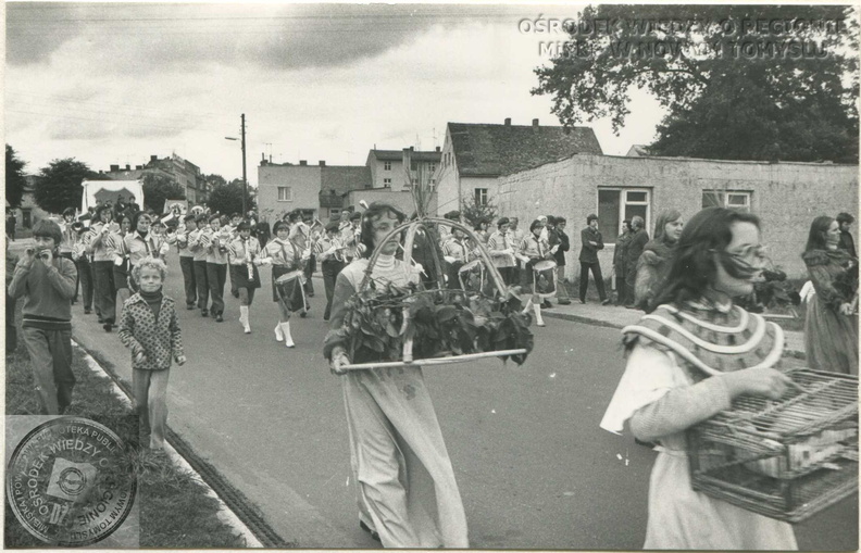 011_Jarmark_Chmielowikliniarski_1978_gm_zbiory_MiPBP_NT_01.jpg