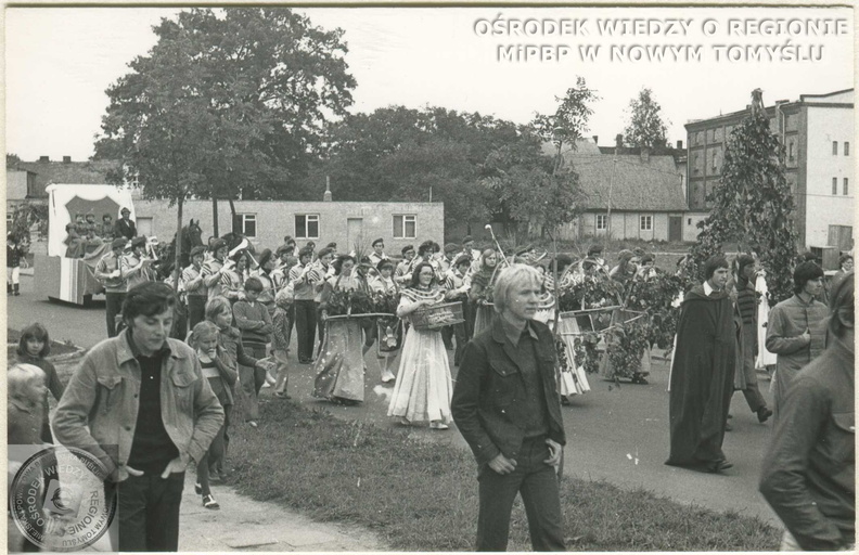 019_Jarmark_Chmielowikliniarski_1978_gm_zbiory_MiPBP_NT_01.jpg