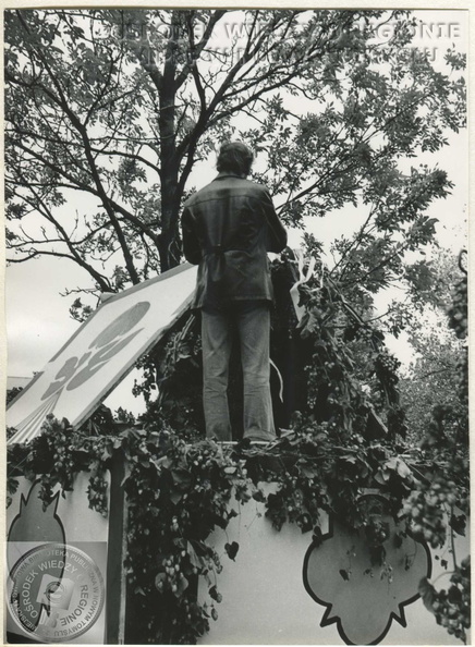 032_Jarmark_Chmielowikliniarski_1978_gm_zbiory_MiPBP_NT_01.jpg