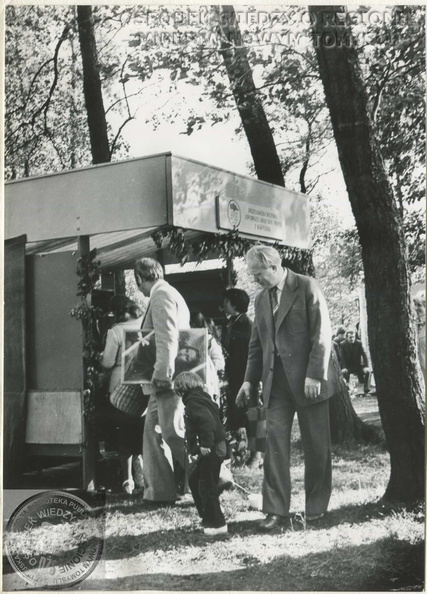 064_Jarmark_Chmielowikliniarski_1978_gm_zbiory_MiPBP_NT_01.jpg