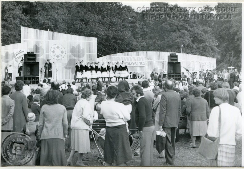 089_Jarmark_Chmielowikliniarski_1984_gm_zbiory_MiPBP_NT_01.jpg
