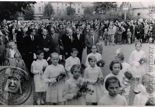 Pogrzeb dra Kazimierza Hołogi  - dyrektora Szpitala Powiatowego w Nowym Tomyślu; 1958 r.