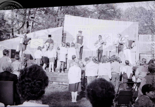 Występ Kapeli zza Winkla w Nowotomyskim Parku Kultury i Wypoczynku, 19 maja 1991 r.