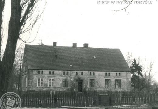 Nieistniejące już gospodarstwo przy obecnej ul. Kolejowej w Nowym Tomyślu.