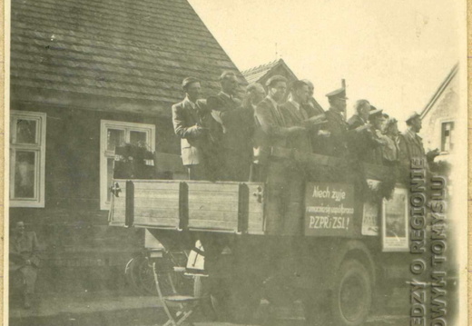 Sątopy - uroczystość 1-majowa 1950r.